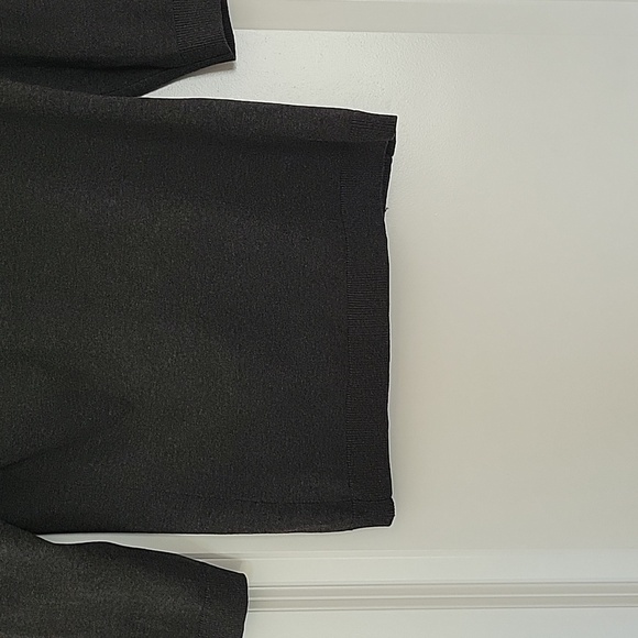 Nwt NEW YORK & COMPANY GREY TWIST FRONT 3/4 SLEEVE SILK TOP SMALL - Picture 9 of 13